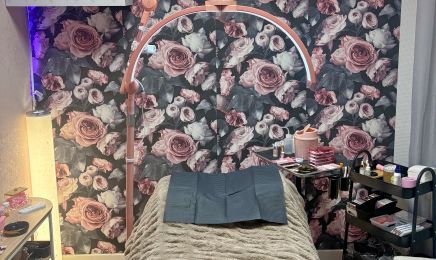 POLI AND BEAUTY : Coiffeur à Saint-Pierre-lès-Elbeuf