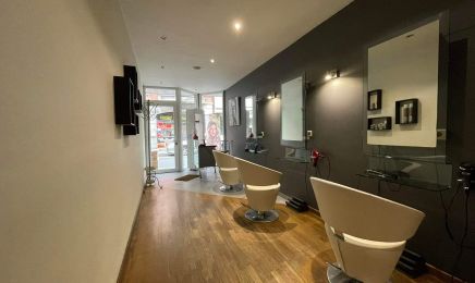 Les Gouts Et les Couleurs : Coiffeur à Dinant