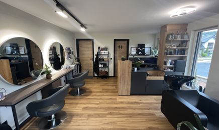 Friseur Madeleine: Kosmetikstudio in Hösbach