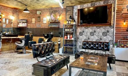 Barber Shop Walat: Barbershop in Neuburg an der Donau