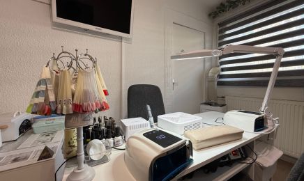 Olga Nails & Massages : Manucure à Aix-en-Provence