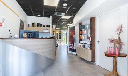 Acajou Coiffure : Coiffeur à Sombacour