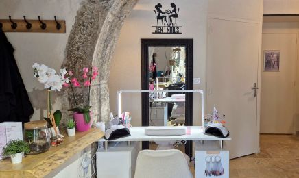 JEN'NAILS : Institut de beauté à Montfort-sur-Argens