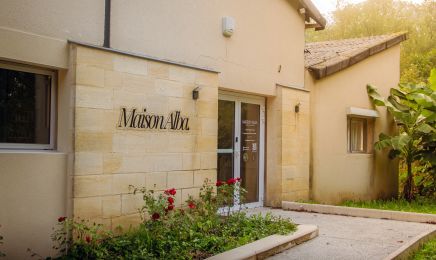 Maison alba Maelle  : Institut de beauté à Sarlat-la-Canéda