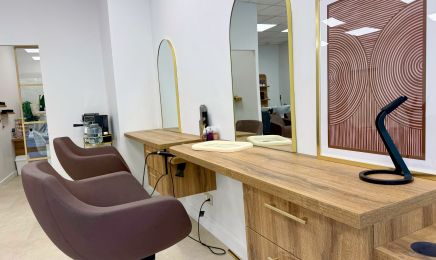 Maison de coiffure By Maelle  : Coiffeur à Morestel