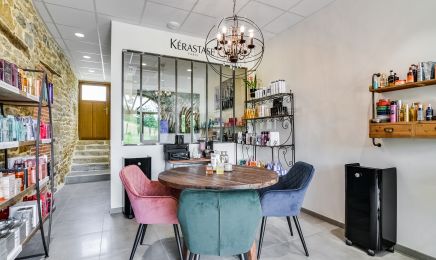 La Maison C & M : Coiffeur à Montmorot