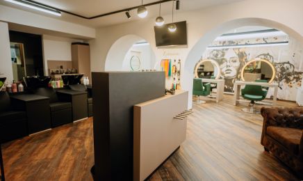 Der goldene Schnitt: Kosmetikstudio in Freiberg