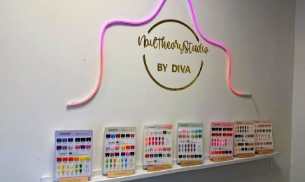 Nail Theory Studio : Institut de beauté à Eysines