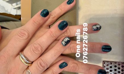 One nails : Manucure à Paris