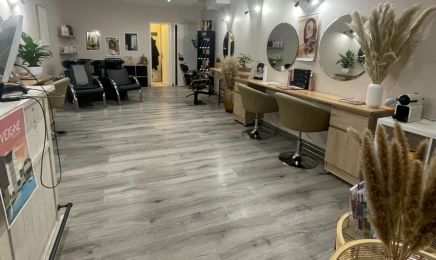 UN INSTANT POUR VOUS BY LUDIVINE : Coiffeur à Veigné