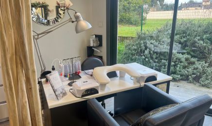 L.H Beauté  : Manucure à Merville