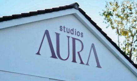 Studios Aura  : Coiffeur à Égly
