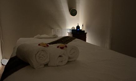 Royal thaï Massage  : Manucure à Avon