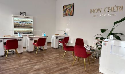 Mon Cheri Nail Boutique: Nagelstudio in München