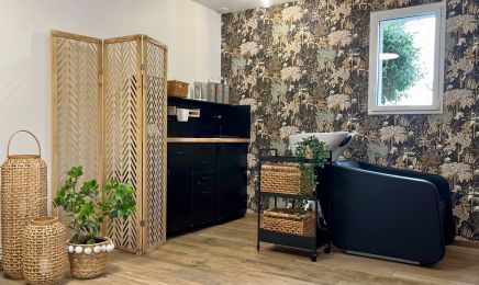 Enluminure : Coiffeur à La Tessoualle