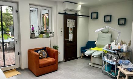 Lucrèce Gaube Pédicure médicale  : Manucure à Charleroi