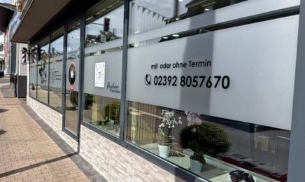 Reyhan Hair & Glow: Kosmetikstudio in Neuenrade