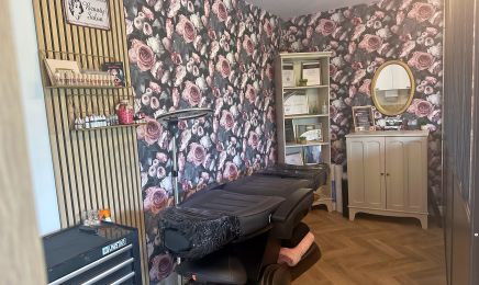 Lovely makeup studio : Institut de beauté à Saint-Georges-de-Commiers