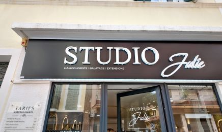 Studio Julie - HairColoriste | Balayage | Extensions : Coiffeur à Bandol