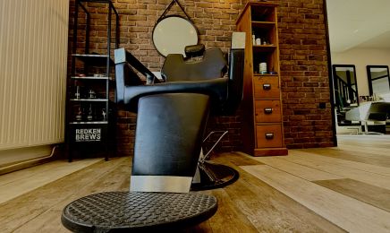 l’accès : Barbier à Orchamps-Vennes