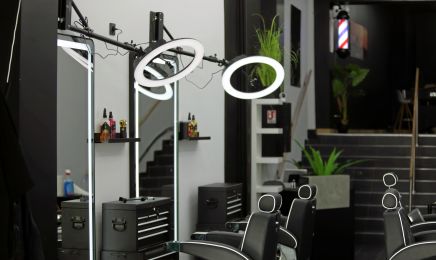 Alexis Barber 2  : Coiffeur à Arras
