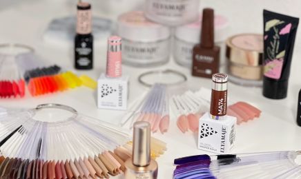 Doriane Lashes & Lr Nails : Manucure à Lormont
