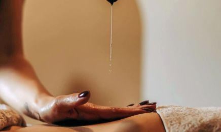 Ayu Mahana : Institut de beauté à Fontenay-le-Comte