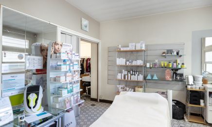 Expert - Coiffure / Esthetique : Coiffeur à Joigny