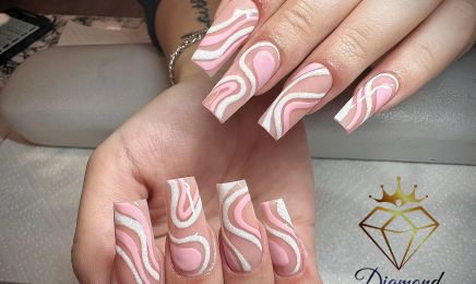 Diamond Nails & Beauty am Hauptbahnhof : Kosmetikstudio in München