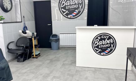 R-CUT Barber Studio : Barbier à Sées