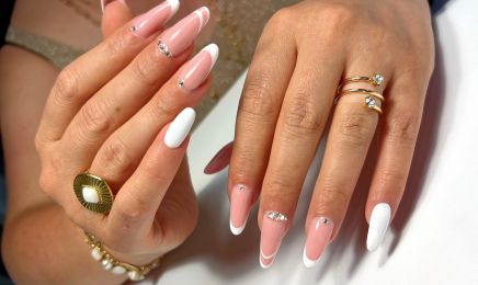 HINA MAKE UP  : Institut de beauté à Lamorlaye