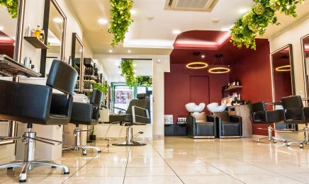 Audrey Barthélémy  : Coiffeur à Reims