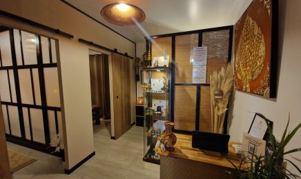 Isan Thai Massage : Institut de beauté à Sérignan