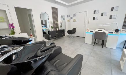 EVA HAKOBYAN - Salon de beauté  : Manucure à Marseille