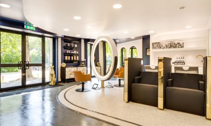 Maison Versailles : Coiffeur à Nantes