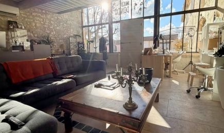 Au bout des doigts  : Manucure à L'Isle-sur-la-Sorgue