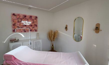 Elo Beauty Institut : Manucure à Bouchemaine