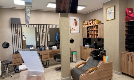 Friseursalon Kama: Friseur in Leipzig