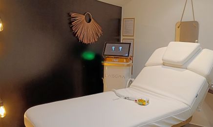 Absolu Beauté : Manucure à Carquefou