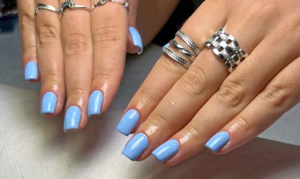 Nomade Esthétique - Chez Beauty Concept  : Manucure à Peypin