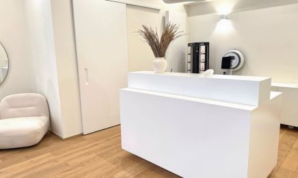 AR Kosmetik - REVIDERM Kosmetikstudio: Kosmetikstudio in München