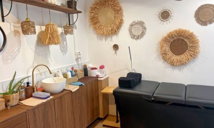 CeRia Beauty : Manucure à Aubagne