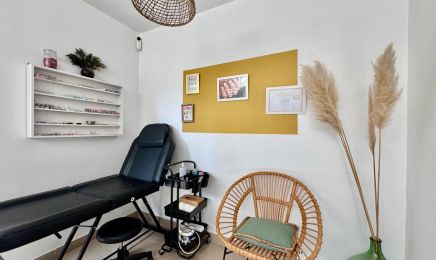 Studio Strass & Co - Manucure / Maquillage Permanent  : Manucure à Gisors