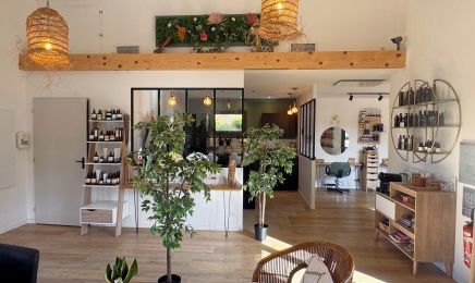 Le petit salon maison coiffure : Coiffeur à Faucon
