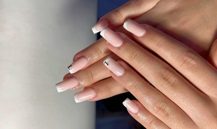 Ongles by Mels & Lashes Fiof.K : Manucure à La Seyne-sur-Mer