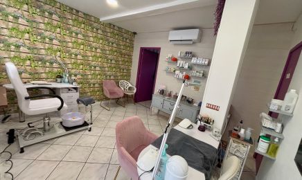 Mw beaute : Manucure à Bonson