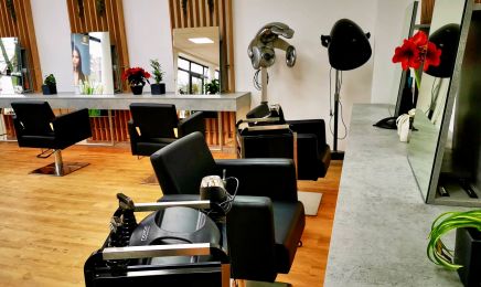 Mine Cihan - Hair Design Studio/Akademie: Barbershop in Kassel
