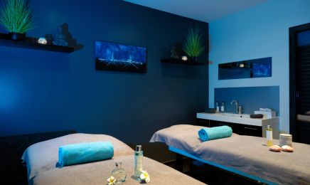 Au Spa La Rochelle : Manucure à La Rochelle