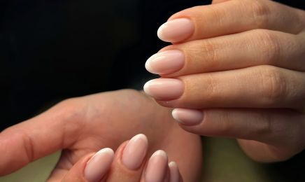 DINE NAILS : Manucure à Annecy