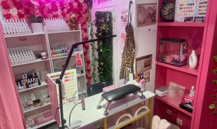 Beauty nails by cha & Mindset tattoo : Manucure à Nice